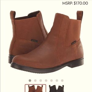 NWT Baffin Waterproof Chelsea Boots size 8